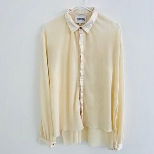 Superforme Kaia Cream Satin Textured Long Sleeve Button Down Blouse Small